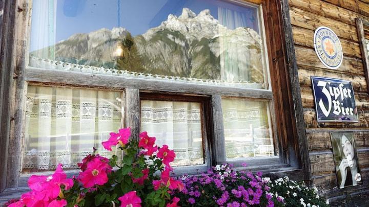 Alpen Apartment Werfenweng - Ruhe - Pool Exterior photo